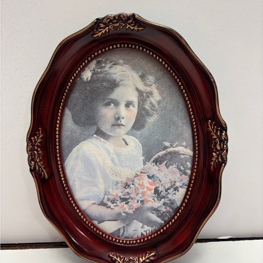 Vintage oval red picture frame